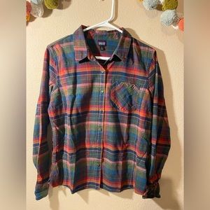 EUC Rare colored Patagonia plaid flannel size 6 (small)